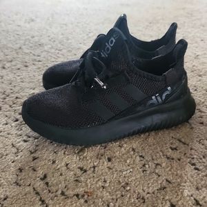 Kids Adidaa Kaptir, size 13